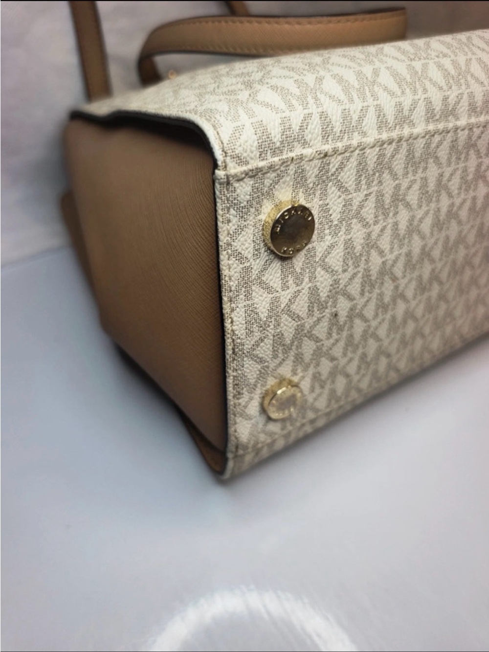 Michael Kors Ivory & Tan Tote with Red Rose Appliqué - Picture 8 of 16